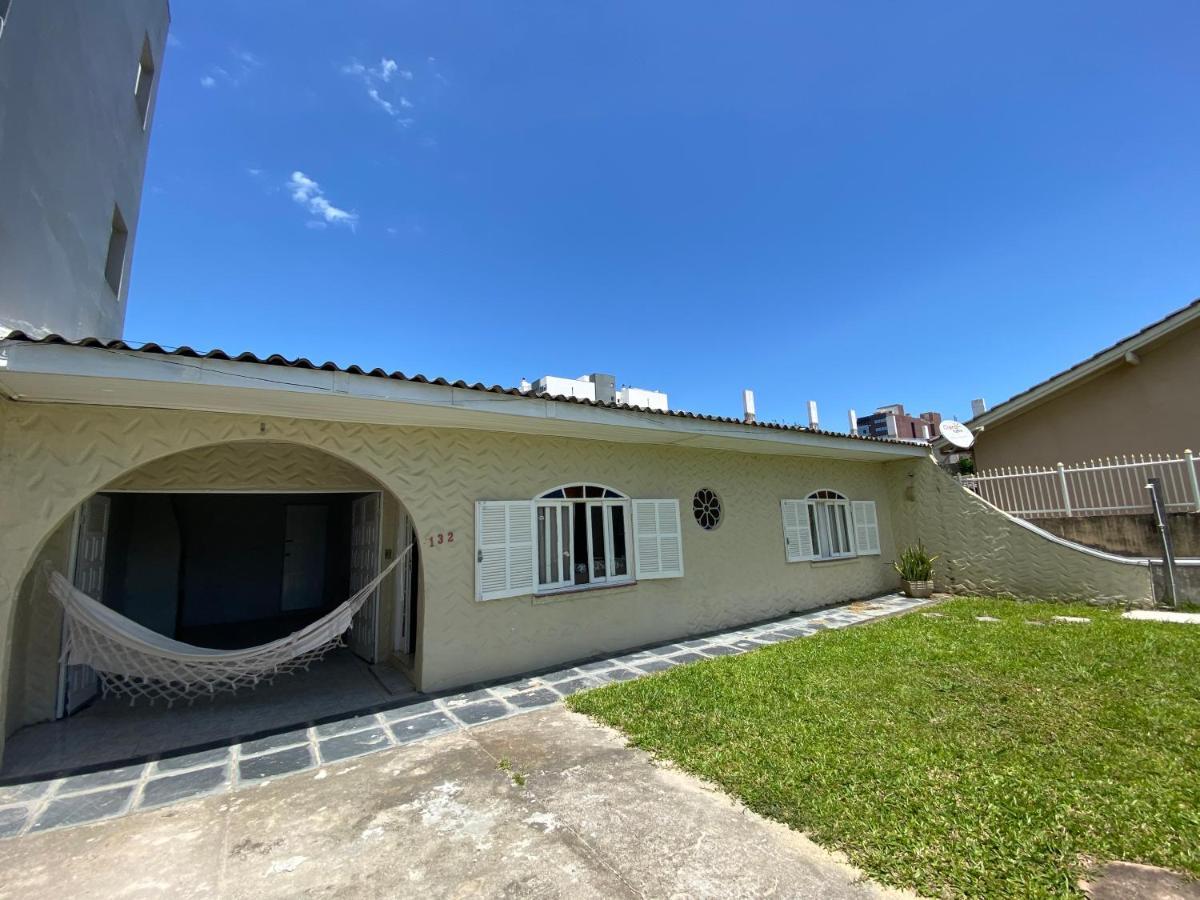 Casa No Centro De Torres E A 800 M Da Praia Grande Extérieur photo